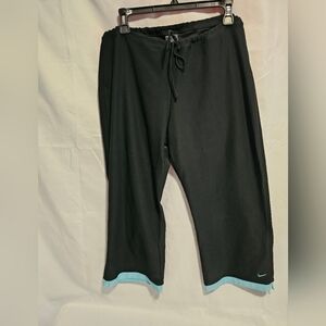 Nike  Black Capri  Pants Size XL